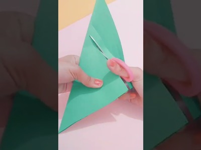 Paper Christmas tree ???? ll Jiya's world of art and craft ll # Merry Christmas ☃️