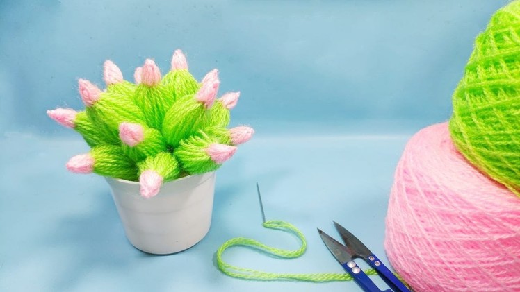 How To Make Succulent Plant - Easy Woolen Flower Craft Idea Using Finger