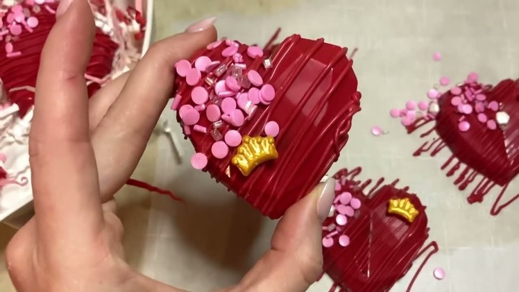 DIY Valentine’s Day Cake Treats!