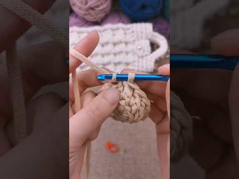 How to Knit for Beginners & Pros ???? Easy Knitting Easy Crochet Design #Shorts .(2)