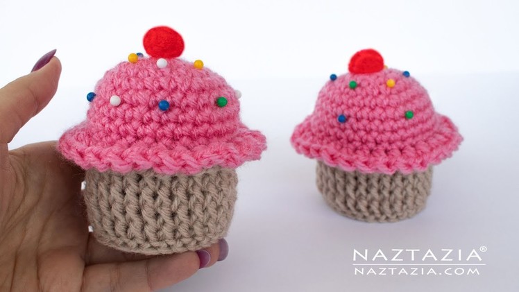 HOW to CROCHET a CUPCAKE - Cushion for Sewing Pins and Needles