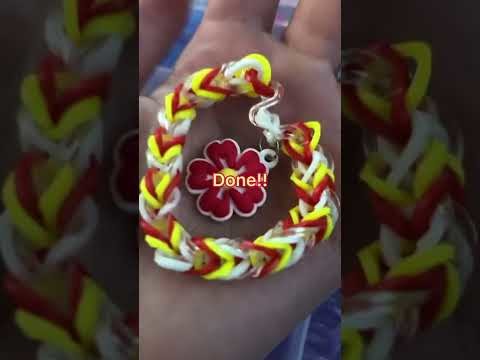 Making a ✨Dolores ✨from Encanto inspired Rubber band bracelet