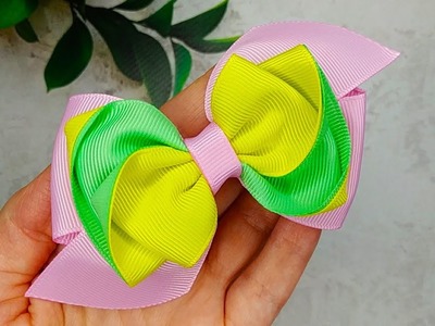 Now this is my FAVOURITE Hair BOW. Do You like it?