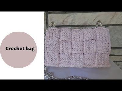 Crochet bag with tshirt yarn