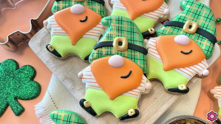 How to Decorate a Leprechaun Gnome Cookie