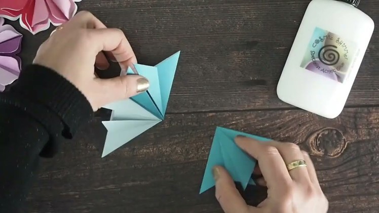 How to create a basic tea bag fold with our quick tutorial