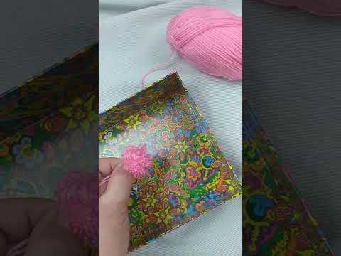 Easy yarn crafts  craft idea pom pom yarn3