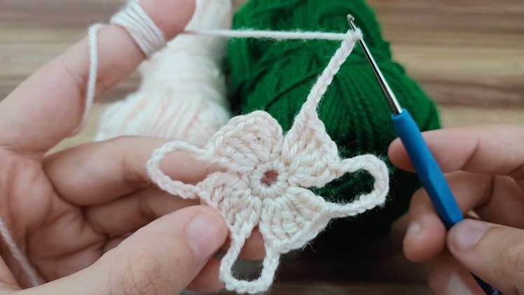 Super very Easy crochet flower making hack * Cok kolay çiçek örgü modeli. tejidos crochet