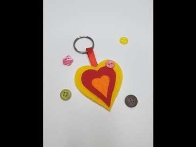 #Shorts Simple key pendant made of felt heart