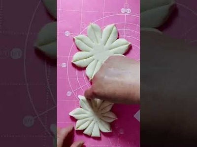 How to turn paper into flowes035