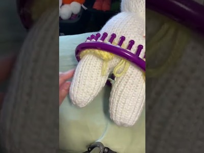 Loom knitting bunny outfit part 4