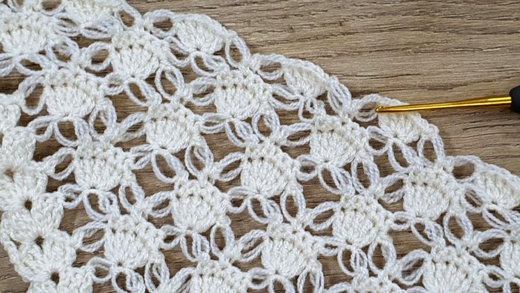 Super easy crochet triangle shawl pattern & crochet shawl pattern