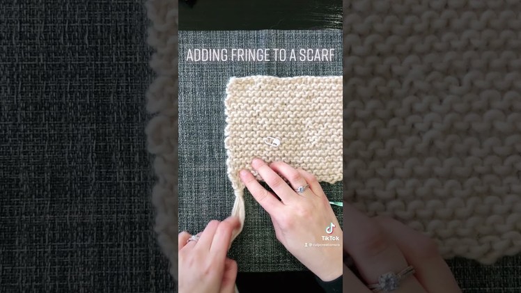 Knitting Tutorial | Adding fringe to a scarf