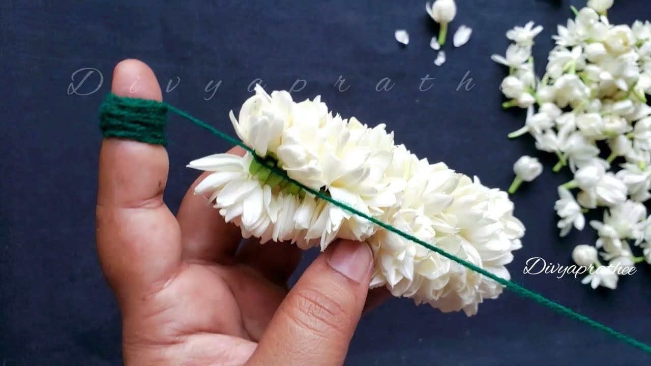 How to tie jasmine flowers in easy way.different method to string jasmine flowers.mallipoo.veni.DIY