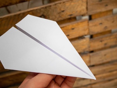 Traditioneller Papierflieger | Papierflieger falten der weit fliegt Anleitung (1 Minute) ????
