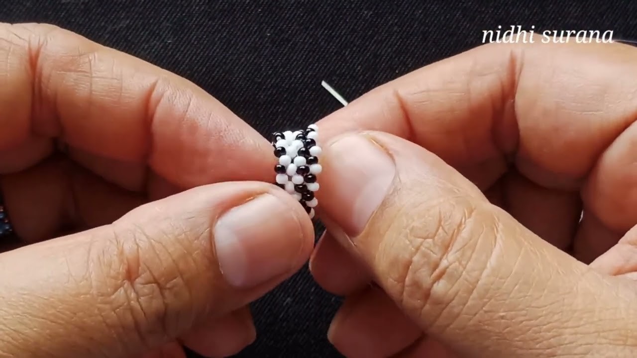 Checker board, Stylish Crystal Ring.How to make seed bead jewelry.Anillo Tutorial diy