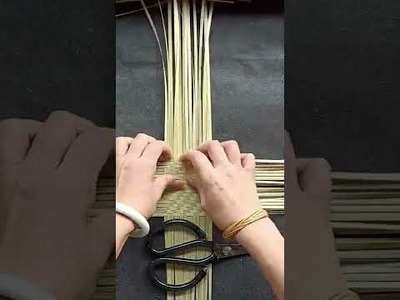 The Process Of Bamboo Gift Box Weaving Tutorial #Handicraft Hack #shorts