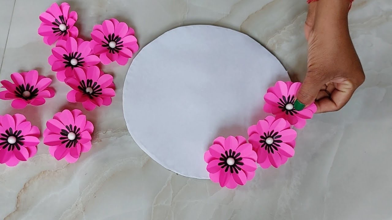 Paper flower wall hanging. Easy wall decoration idea. Paper craft. Diy wall decor. Home decoration.