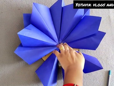 Unique wall hanging ideas with paper. paper Crafts. easy flower with paper