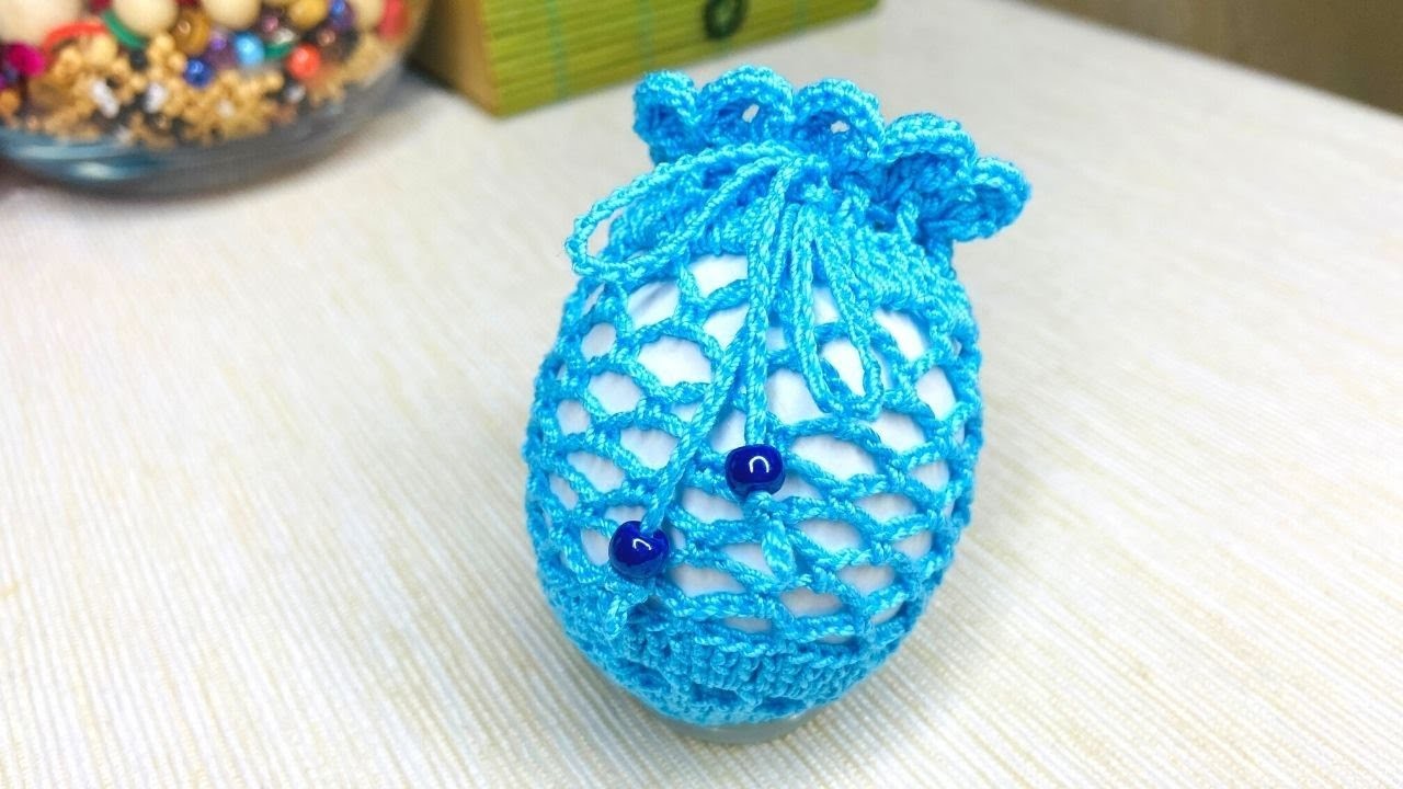 Video review of crocheting an Easter egg blue bag cover.