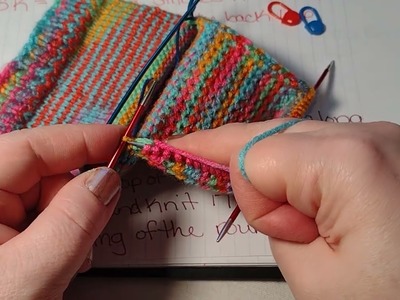 Knitting gusset on a sock