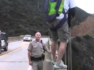 Base jumper escapes cops