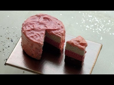 DIY: How To Make a Miniature Neapolitan Cake With Polymer Clay