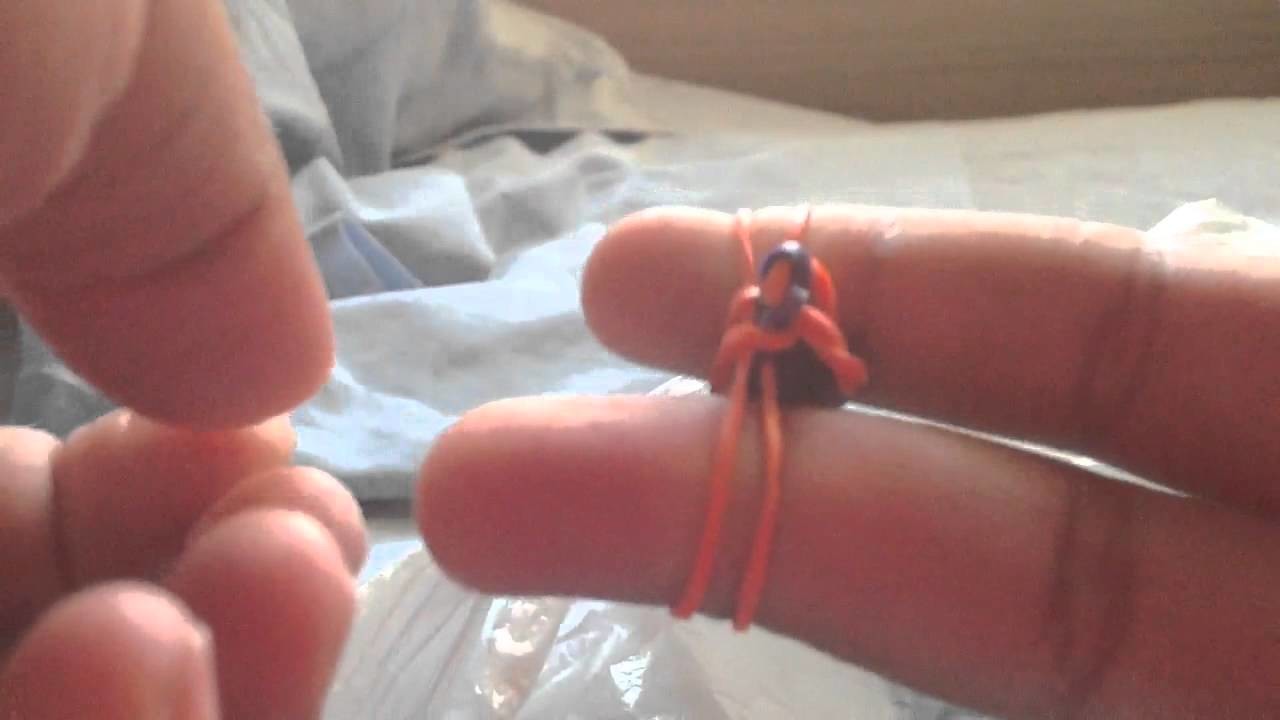 How to make a rubber band bracelet w.fingers