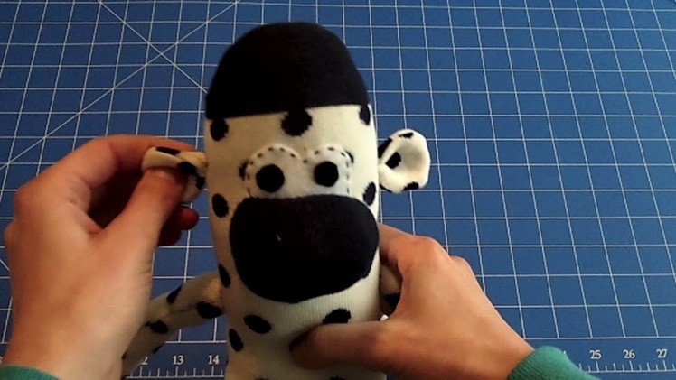 How to Make a Sock Monkey - the Quick Video Version!