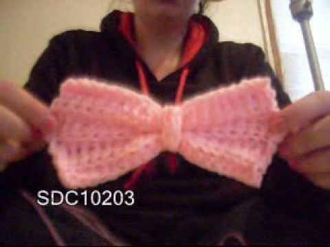 How to make a yarn hair bow :D