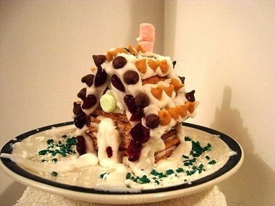LITTLE GINGERBREAD HOUSE from crackers