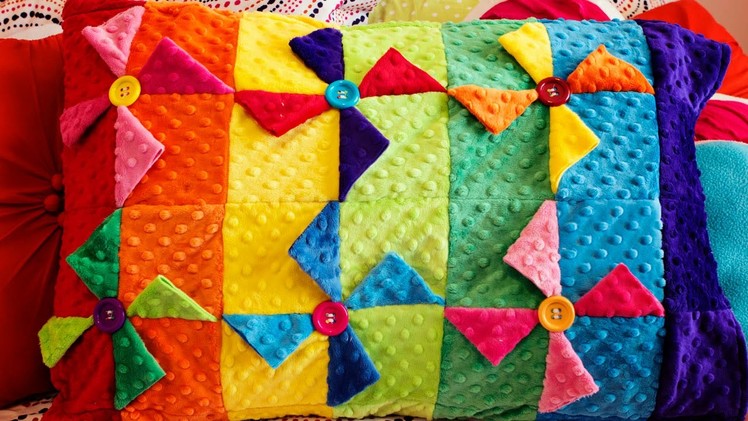 How to make a Pinwheel Quilt Block Pillowcase (Sewing Tutorial)