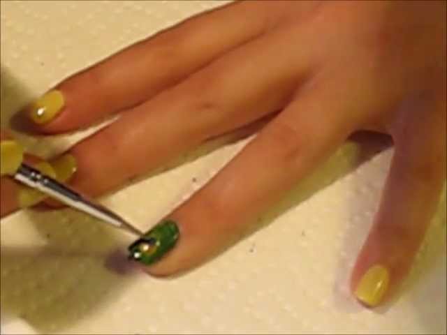 Super easy Peacock nails