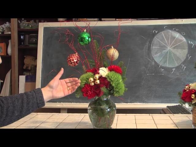 Wonderful Christmas Floral Designs Using Everyday Materials