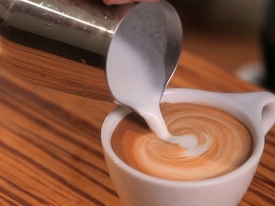 How to Free Pour | Latte Art