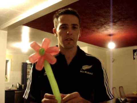 How To make a 6 Petal Balloon Flower