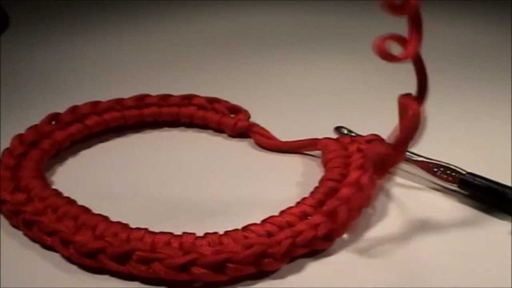 How to Make Paracord Frizzbee's part # 1 Cool Paracord Stuff # 17
