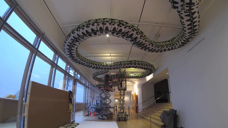 Installation of Ai Weiwei's Snake Ceiling at the Art Gallery of Ontario (time-lapse)