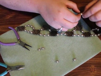 Making An Elizabethan Style Necklace