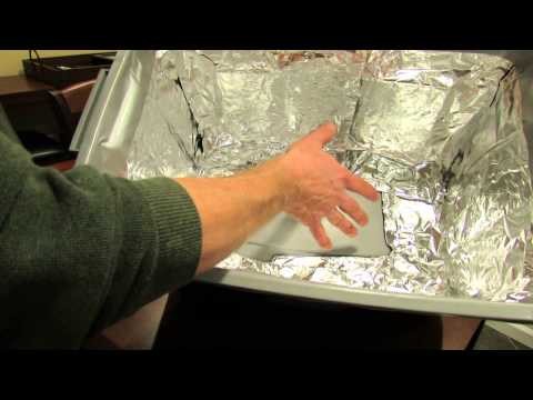 How to Build a Cheap Grow-Light Box for Seed Starting - The Rusted Garden 2014