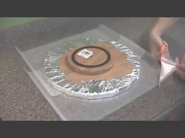 How to cover a cake board
