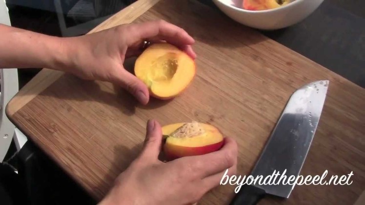 How To Turn Grilled Peaches Into An Amazing Treat