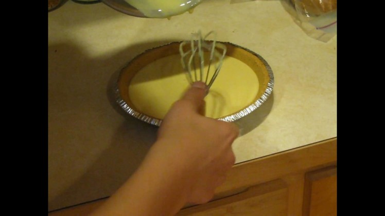 How to Make A Key Lime Pie "HD"