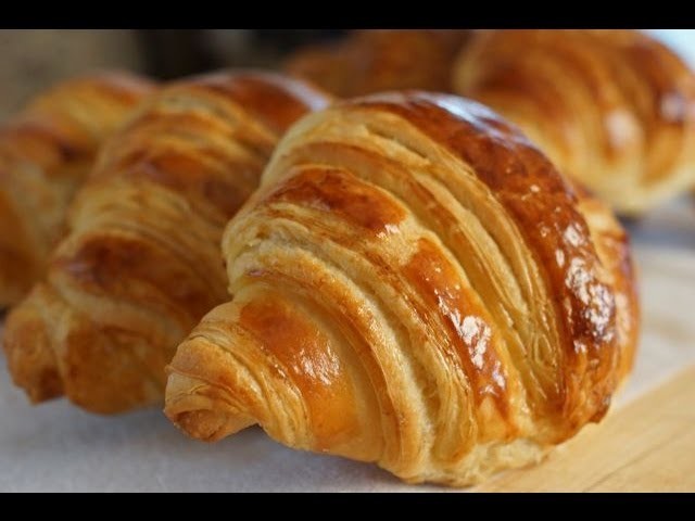 Croissant - Taste of Paris - Bruno Albouze - THE REAL DEAL