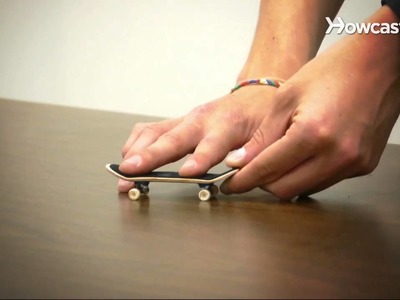 How to Do an Ollie | Fingerboarding