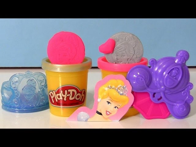 Play Doh Sparkle Disney Princess Cinderella Kit -  Decorate her Tiara with sparkling Play Dough