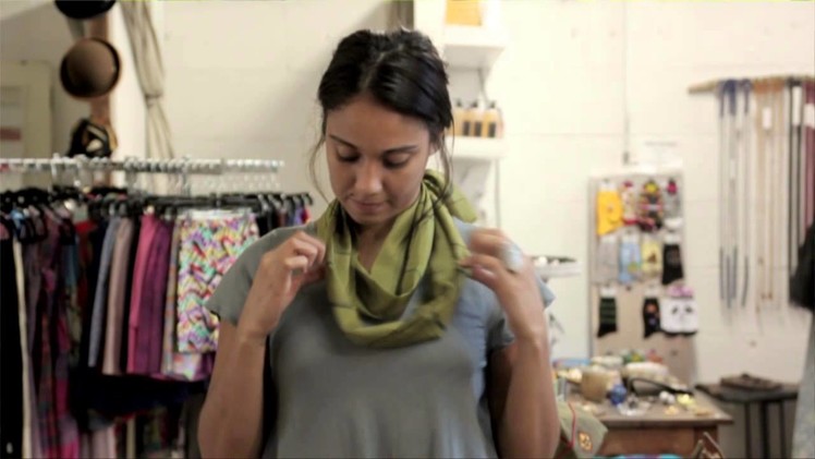 How French Women Tie Scarves : Denim & Scarves, Oh My!