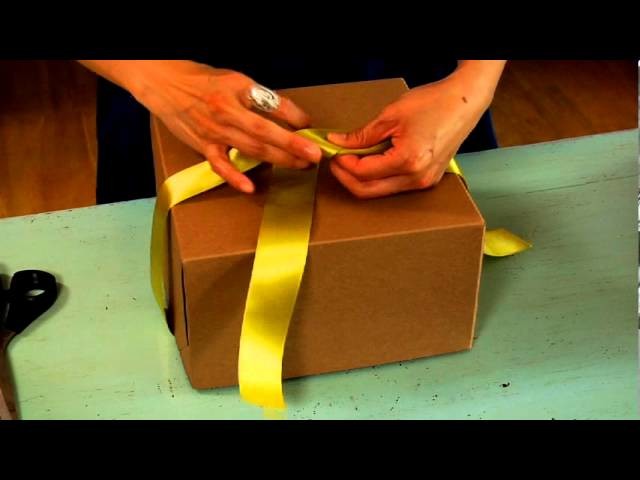 How to Tie a Bow with Ribbon