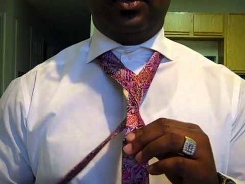 How to tie the Half Windsor Knot