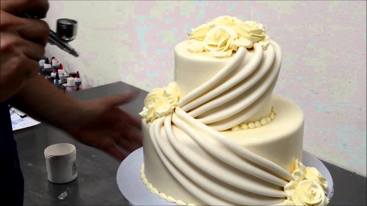 Make Wedding cakes with Roses